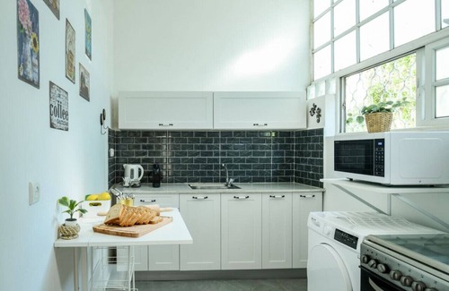 Haifa Apartamento | Charming Home in the Heart of Haifa by Sea N Rent