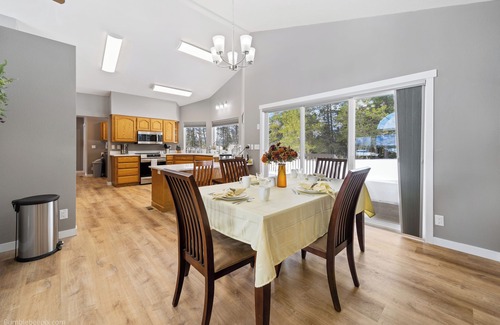 Bonner County Casa | Charming home in welcoming Newport/Oldtown 5 bedrooms 3 baths