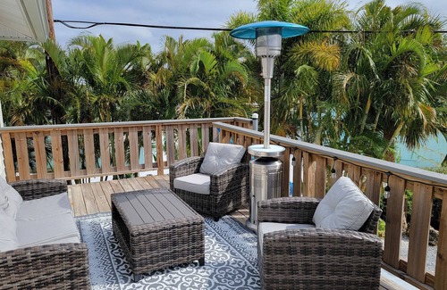 Memphis Casa | ☆Charming Home♡ Near Anna Maria Beach♡ Heated Pool+Games☆