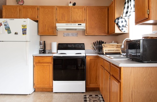 Dandridge Casa | 🤩Charming🥰 Home near Pigeon Forge 😍 &Lake 💦 w/ Gym💪 & firepit🔥⭐sleeps 8⭐