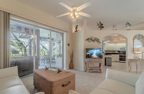 Pinehurst Casa | Charming home offers memorable moments. Pool - Villa Cheery Waters Retreat - Roelens Vacations