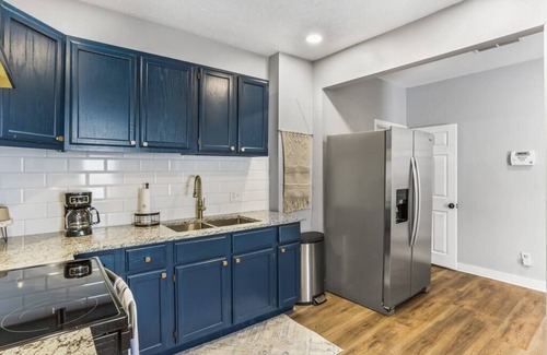 Sylvan Hills Casa | Charming Home! Prime Location! Cozy and Trendy!