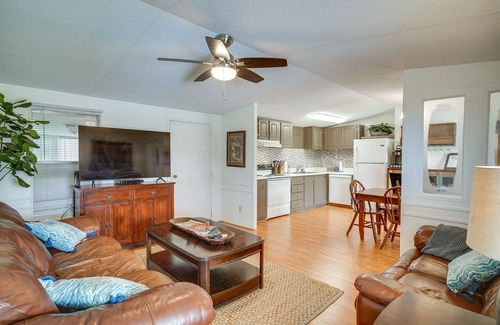 Lake Charles Casa | Charming Home w/ Dock, Near Downtown Lake Charles!