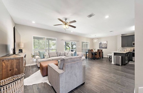 West Livingston Casa | Charming Home with Lake Views & Private Pool