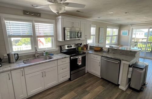 Sandbridge Casa | Charming home with outdoor space for relaxation and fun. 5 minute walk to beach.