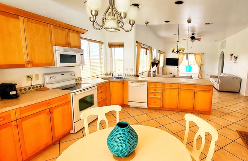 Rio Rico Casa | Charming home with stunning views!