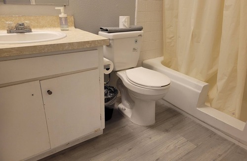 Pico - Robertson Apartamento | Charming Hotel Style Unit in Beverly Hills with AC + WiFi