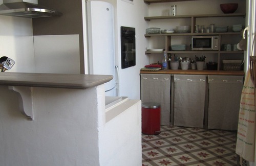 Le Chateau-d'Oleron Casa | encantadora casa restaurada con buen gusto en el Château d'Oléron