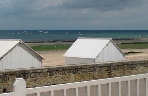 Saint-Regnobert-de-la-Cote-de-Nacre Casa | Encantadora casa en Saint Aubin sur Mer, a 50 m de la playa.