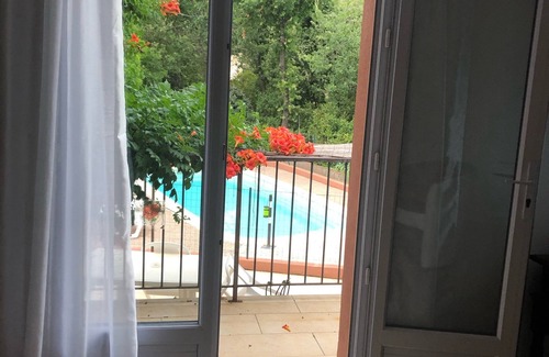 La Roquebrussanne Casa | Charming house, countryside setting. Private swimming pool