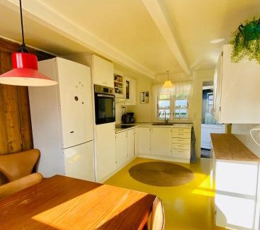 Torshavn Casa | Charming house downtown - the whole house or a bedroom - you choose!