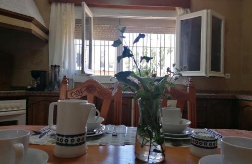 Valle de Abdalagis Casa | Charming House with Pool & Barbecue