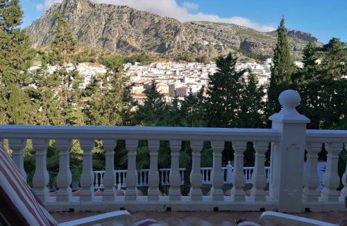Valle de Abdalagis Casa | Charming House with Pool & Barbecue