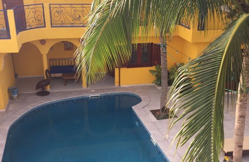 Mbour Casa | Encantadora casa frente al mar con piscina