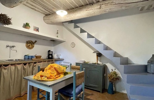 Rustrel Casa | Charming house for 2/3 people in the light of the Luberon