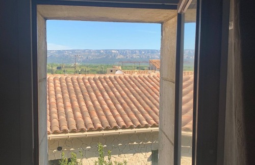 Alleins Casa | Charming house for rent in the heart of Provence!
