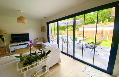 Le Taillan-Medoc Casa | Charming house with swimming pool ideal for your vacations.
