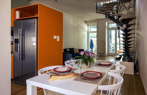 Tain-l'Hermitage Casa | Casa con encanto, todas las comodidades, con vistas al Ródano ya las colinas de Tain.