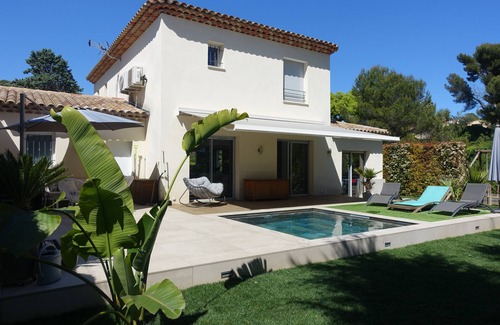 Antibes Casa | CHARMING HOUSE IN ANTIBES WITH SWIMMING POOL CLOSE TO THE BEACH