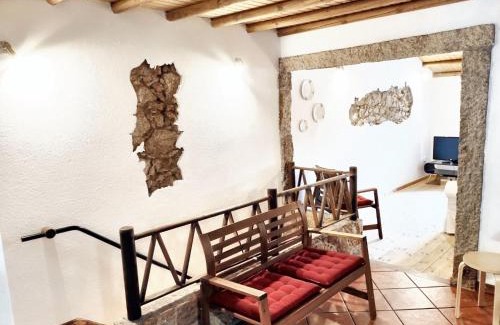 Beira Casa | Charming House in Beirã with Garden