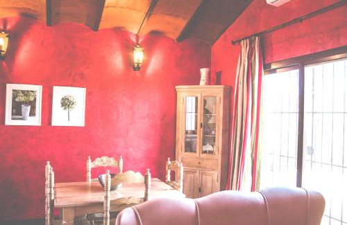 Estepa Casa | Charming house in Estepa with shared pool.