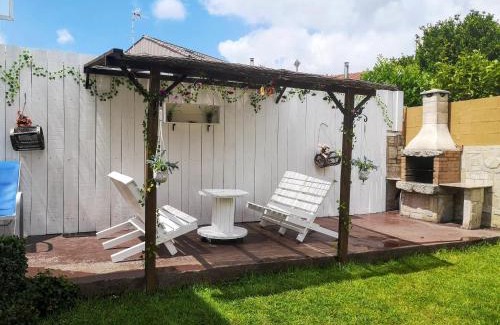 Boiro Casa | Charming House in Esteiro with Garden and Terraces