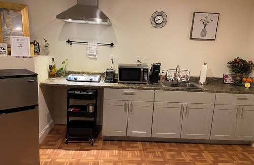 Dale City Casa | Charming house in fabulous Woodbridge with AC, WiFi