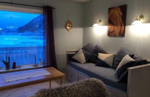 Valberg Casa | Charming house in fjord Lofoten