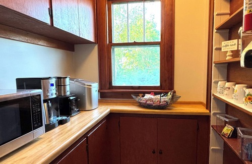 Lake City Casa | Charming House in Lake City 3 Blks from Marina and Lake Pepin! 3 Bedroom/2 Bath