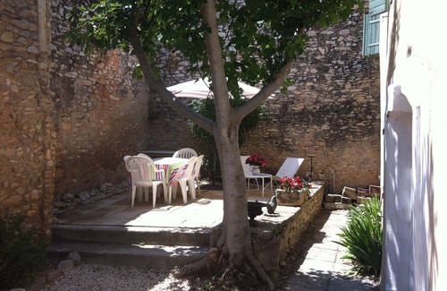 Poulx Casa | Charming house in Provencal village 10mn Nimes