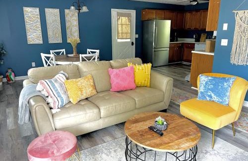 Sevierville Casa | Charming house in Sevierville Family friendly Quiet location Close to Wilderness