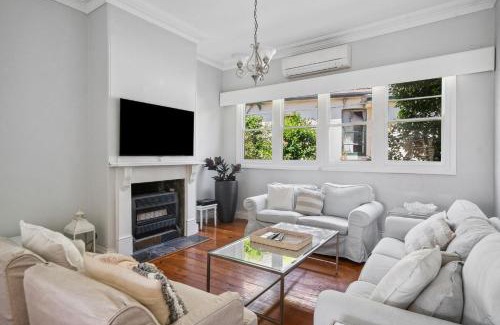 Woolwich Casa | Charming House in Woolwich