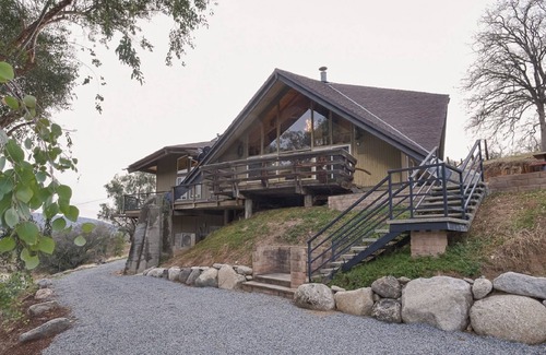 Kaweah Casa | Casa con Encanto En el interior de la puerta de Parque Nacional Sequoia