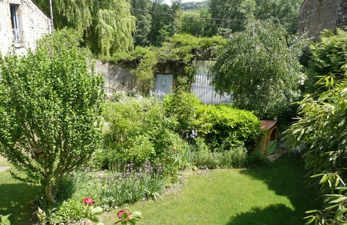 Parent Casa | Charming house on the banks of the river Allier.