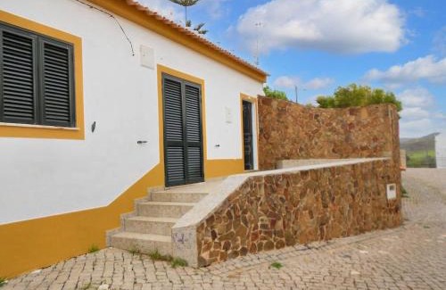 Barao de Sao Miguel Casa | Charming House in Barão de São Miguel