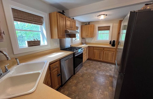 South Haven Casa | Charming House walking distance to downtown, close to beach and more!