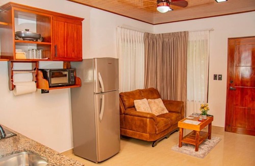 Monterrey Casa | Charming house with 1 bedroom and WiFi AC in brilliant Monterrey near La Fortuna