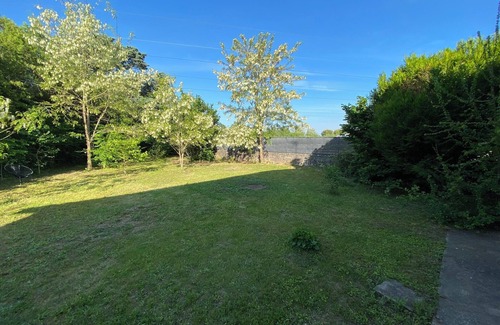 Jonage Casa | Charming house with garden near Lyon, airport and Eurexpo