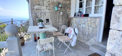 Paxos Apartamento | Charming house with stunning view