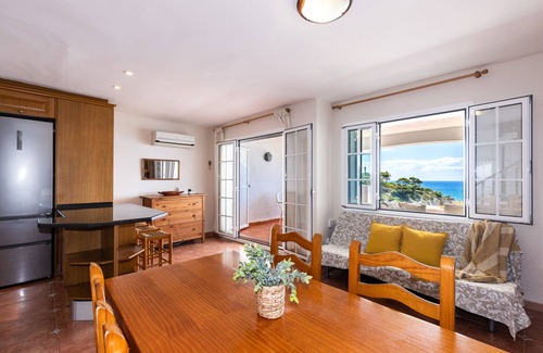 Cap de Salou Chalet De Esquí | Encantadora casa con vistas al mar en Cap Salou 015 Casas Blancas