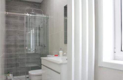 Vila Nova de Famalicao Casa | Charming house with shared pool in Requião + Enclosed garden