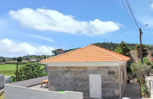 Vila Nova de Famalicao Casa | Charming house with shared pool in Requião + Enclosed garden