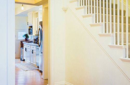 Broadway Casa | Charming house with Space Needle view in historic Capitol Hill Seattle