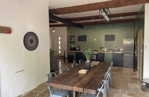 Monteux Casa | Charming house with swimming pool