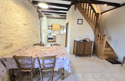 Aubas Cabaña | Casa encantadora con terraza, se aceptan mascotas