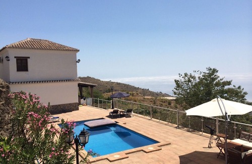 Itrabo Casa | Encantadora casa con inmejorables vistas sobre Almuñécar