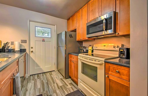 White Haven Casa | Charming house with private indoor hot tub, deck & firepit - golfers welcome