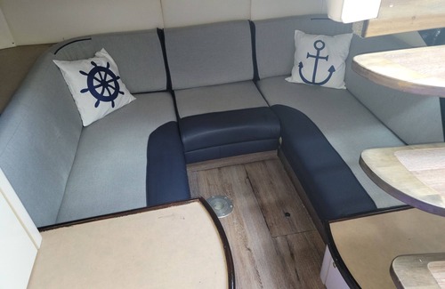 New London Alquiler De Eote | Charming houseboat in pleasant New London with AC, WiFi