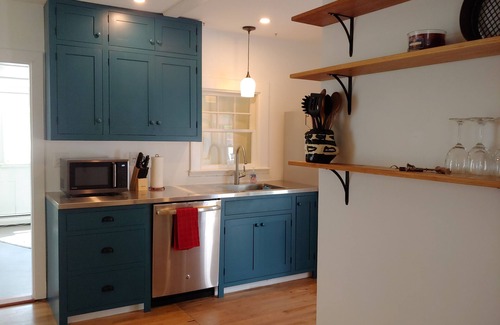 Rockland Cabaña | Charming In-Town Rockland Home