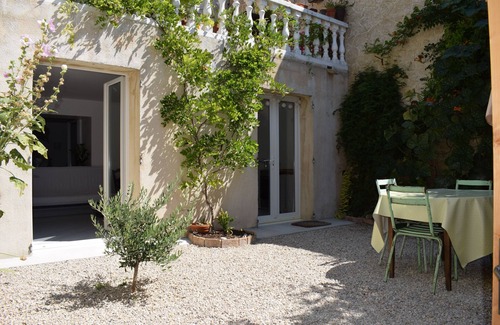 Montagnac Apartamento | Charming independent village gite with garden (near Pezenas)